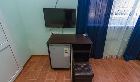 Стандарт трехместный без балкона. Гостиница Дельфин, Анапа, Витязево