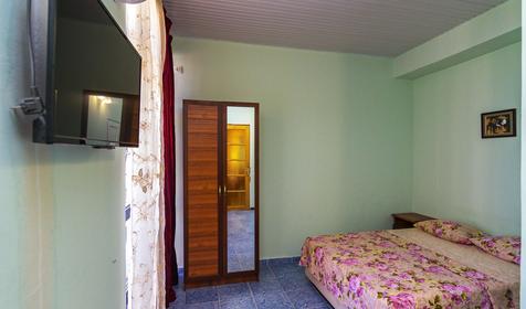 Стандарт трехместный с балконом. Гостиница Дельфин, Анапа, Витязево