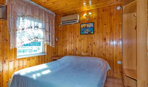 Стандарт четырехместный. Гостевой дом Аруна, Геленджик, Архипо-Осиповка