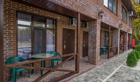 Двухместный с отдельным входом, корпус 2. Отель Добрыня, Апшеронский район, х. Гуамка