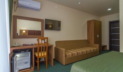 Стандарт плюс с видом на бассейн, корпус 2. Отель Добрыня, Апшеронский район, х. Гуамка