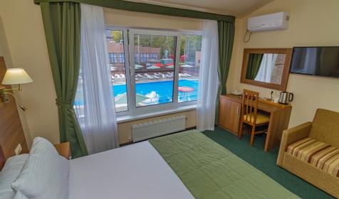 Стандарт плюс с видом на бассейн, корпус 2. Отель Добрыня, Апшеронский район, х. Гуамка