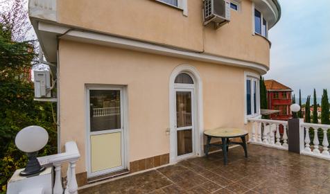 Однокомнатный первой категории. Отель У Бочарова ручья, Сочи