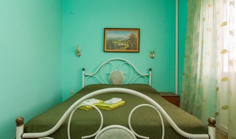 Семейный двухкомнатный двухместный номер. Отель У Бочарова ручья, Сочи