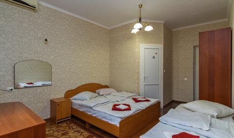 Комфорт трехместный. Гостиница Пурпурный замок, Сочи, Адлер