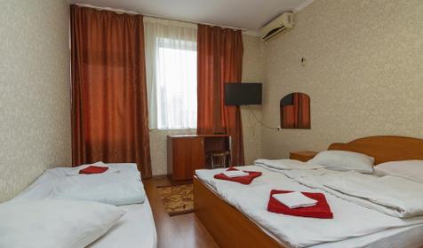 Комфорт трехместный. Гостиница Пурпурный замок, Сочи, Адлер