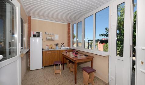 Шестиместный двухкомнатный с кухней №9