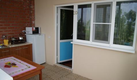 Трехместный однокомнатный с кухней №10