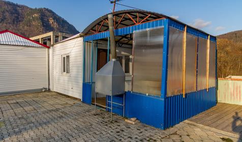 Летняя кухня. Частная гостиница Домики в горах, с. Хамышки