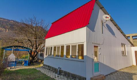 Восьмиместный домик. Частная гостиница Домики в горах, с. Хамышки