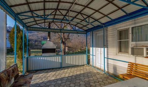 Трехместный домик. Частная гостиница Домики в горах, с. Хамышки