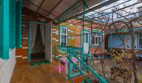 Частный дом с проживанием "На Гоголя 170", Мостовской