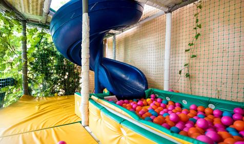 Lamore (Ламоре)