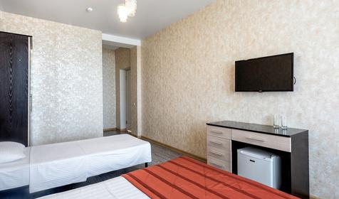 Трехместный с видом на море и балконом