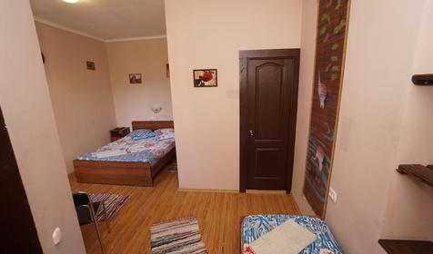 Трехместный с балконом