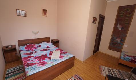 Трехместный с балконом