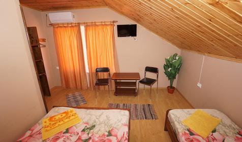 Трехместный с балконом