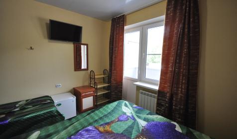 Стандарт с двуспальной и односпальной кроватями