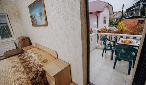 Трехместный с балконом