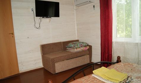 Двухэтажный пятиместный деревянный коттедж