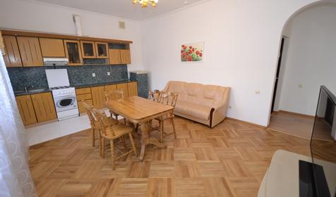 Люкс трехкомнатный пятиместный с кухней №9, 12