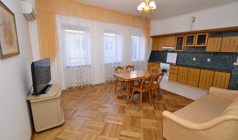 Люкс трехкомнатный пятиместный с кухней №9, 12