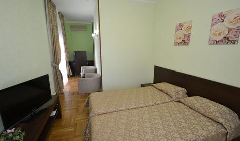 Люкс двухместный однокомнатный с балконом