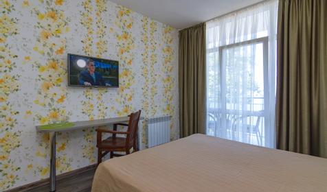 Трехместный комфорт с балконом и видом на море