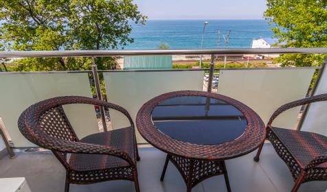 Четырехместный люкс с балконом, вид на море