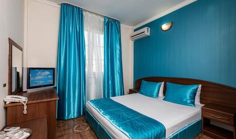 Мартон Лион