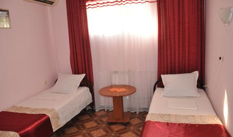 Двухместный (в цоколе)