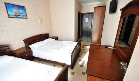 Полулюкс трехместный