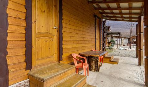 Домик у реки Дах, Республика Адыгея, Майкопский район, ст. Даховская