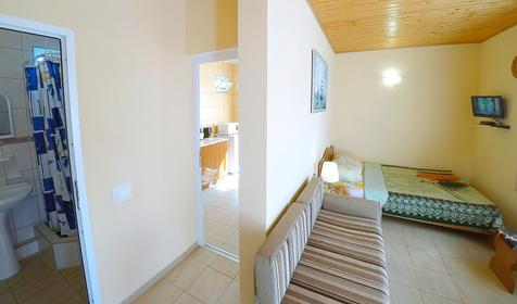 Однокомнатный с кухней. Гостевой дом Морская, 10. Геленджик, Архипо-Осиповка