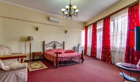 Улучшенный полулюкс. Гостевой дом Маленький Париж, г. Краснодар