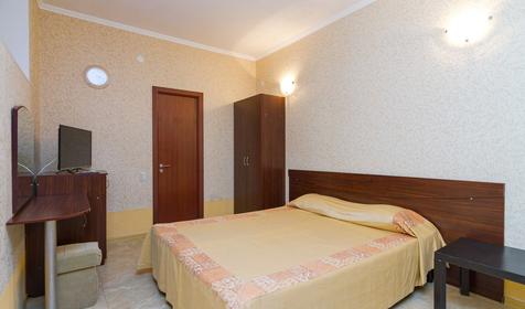 Трехместный полуцоколь. Гостевой дом L’ete, Сочи, Лазаревское