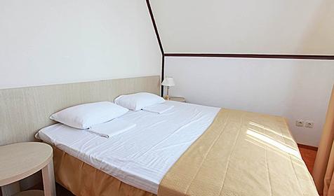 Люкс двухкомнатный с сауной с сауной, отель "Генрих", Сочи