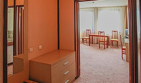 Люкс двухкомнатный с сауной с сауной, отель "Генрих", Сочи