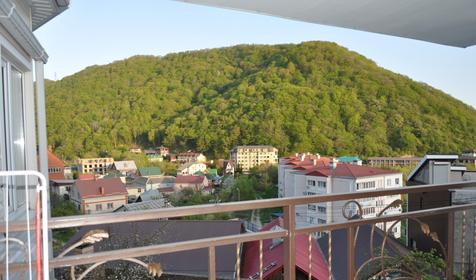  Четырехместный двухкомнатный с балконом на два номера