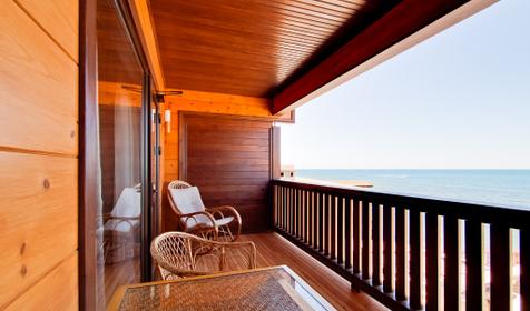 Бунгало с видом на море. Отель Золотая Бухта, Анапа