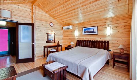 Бунгало с видом на море. Отель Золотая Бухта, Анапа