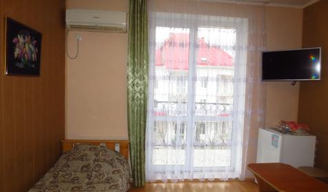 Четырехместный стандарт с балконом