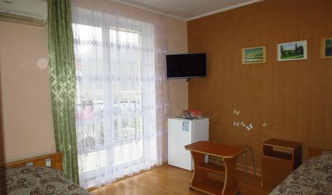 Четырехместный стандарт с балконом