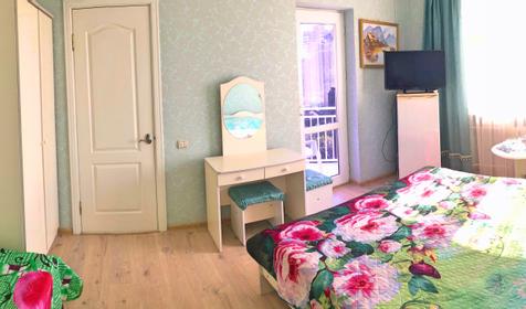 Трехместный с удобствами с балконом