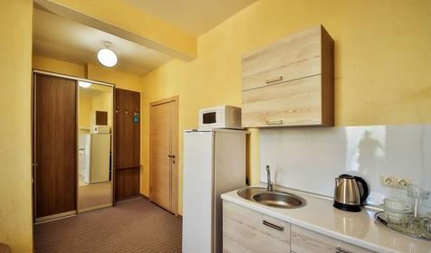 Сюит двухместный двухкомнатный (корпус 4) двухкомнатный двухместный. Санаторий Жемчужина моря, Геленджик, Кабардинка