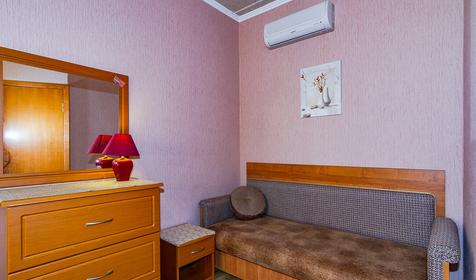 Семейный трехместный. Гостевой дом Вояж, Геленджик