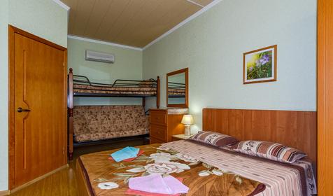 Семейный пятиместный. Гостевой дом Вояж, Геленджик