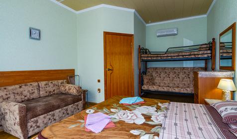 Семейный пятиместный. Гостевой дом Вояж, Геленджик