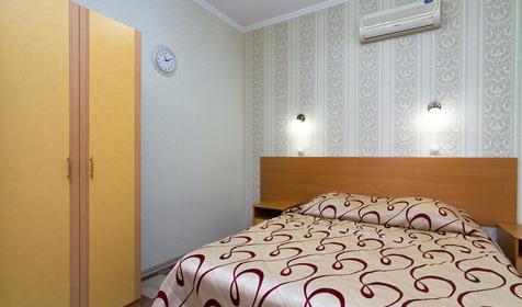 Двухместный стандарт (2,3 этаж). Гостевой дом София, г. Геленджик