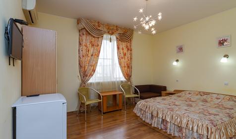 Двухместный стандарт с одним доп.места. Гостевой дом София, г. Геленджик